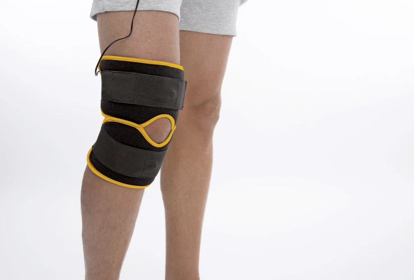 BEURER EM 29 2-IN-1 KNEE AND ELBOW TENS