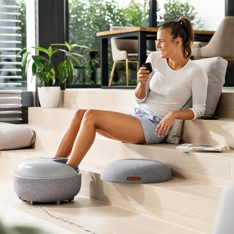 FM 120 2-IN-1 SHIATSU FOOT MASSAGER